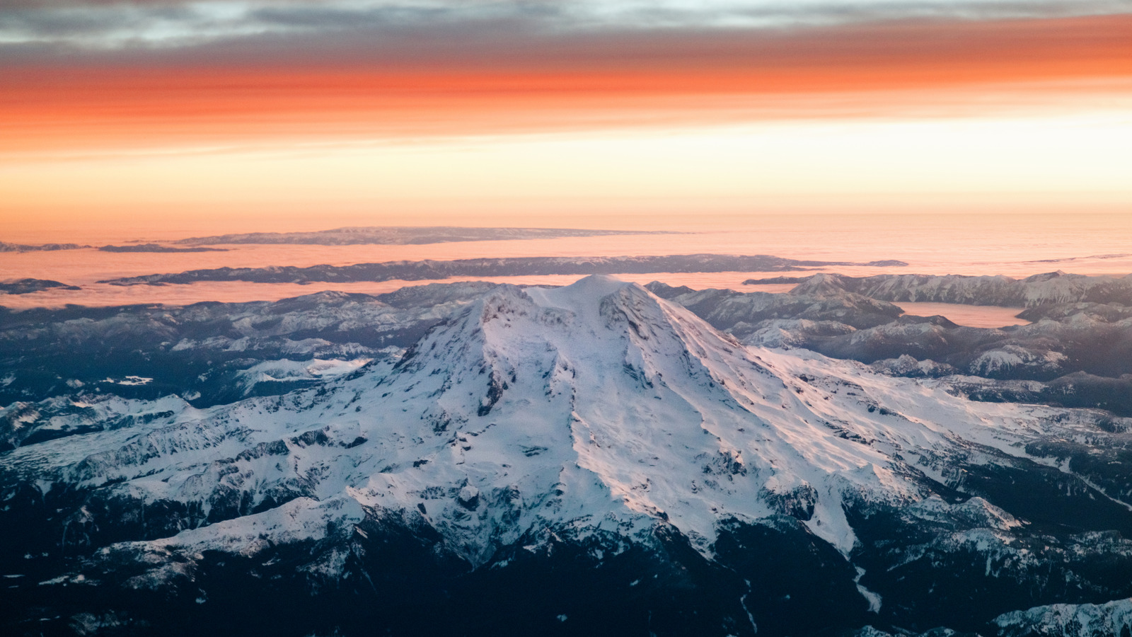 Washington'daki Bu Muhteşem Milli Park Aktif Bir Yanardağa Ev Sahipliği Yapıyor